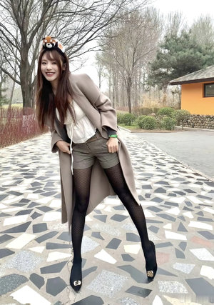港版杨贵妃三㚫是谁演的义