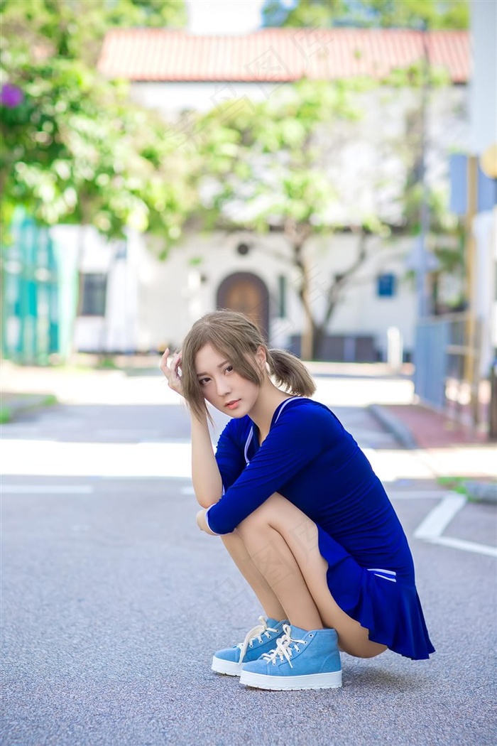 爆操JK制服美女白丝喷水撕丝袜调教
