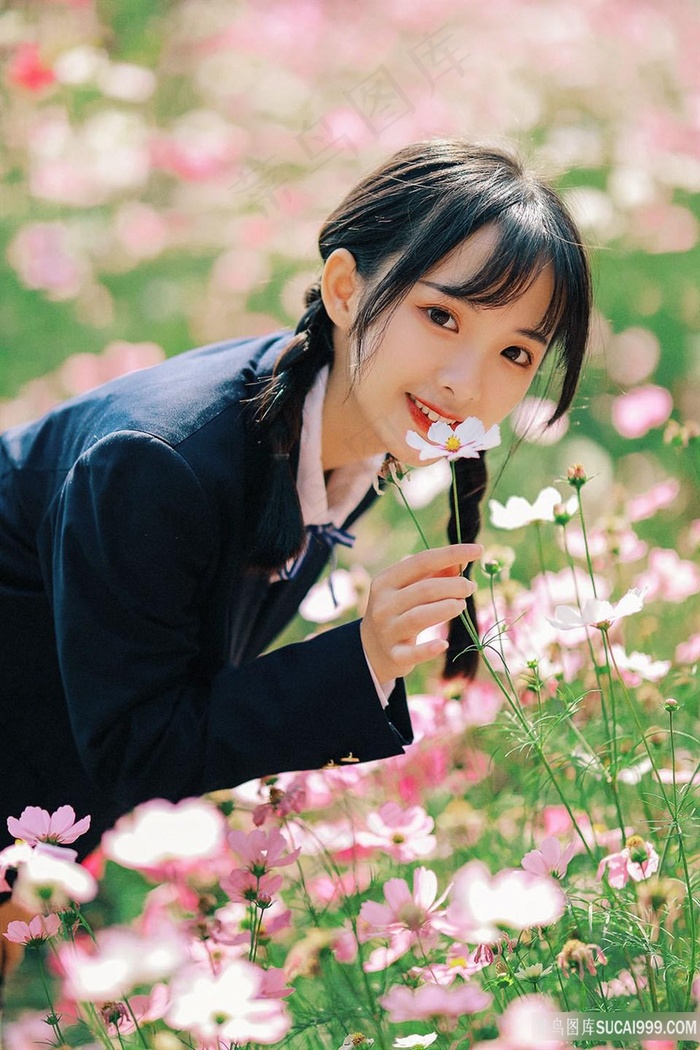 蕾丝美女被操 相关